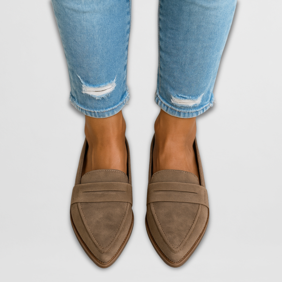 Evangeline | Pointed Daim Mocassins