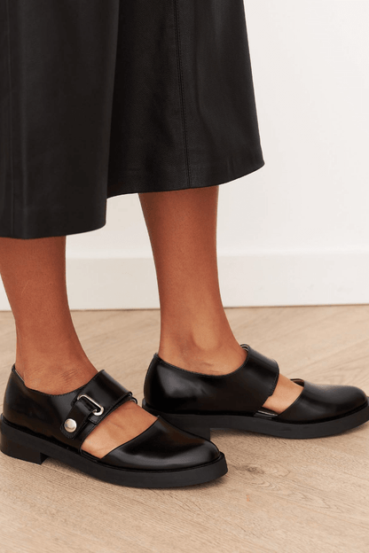 Daphne | Noir Boucle Mocassins