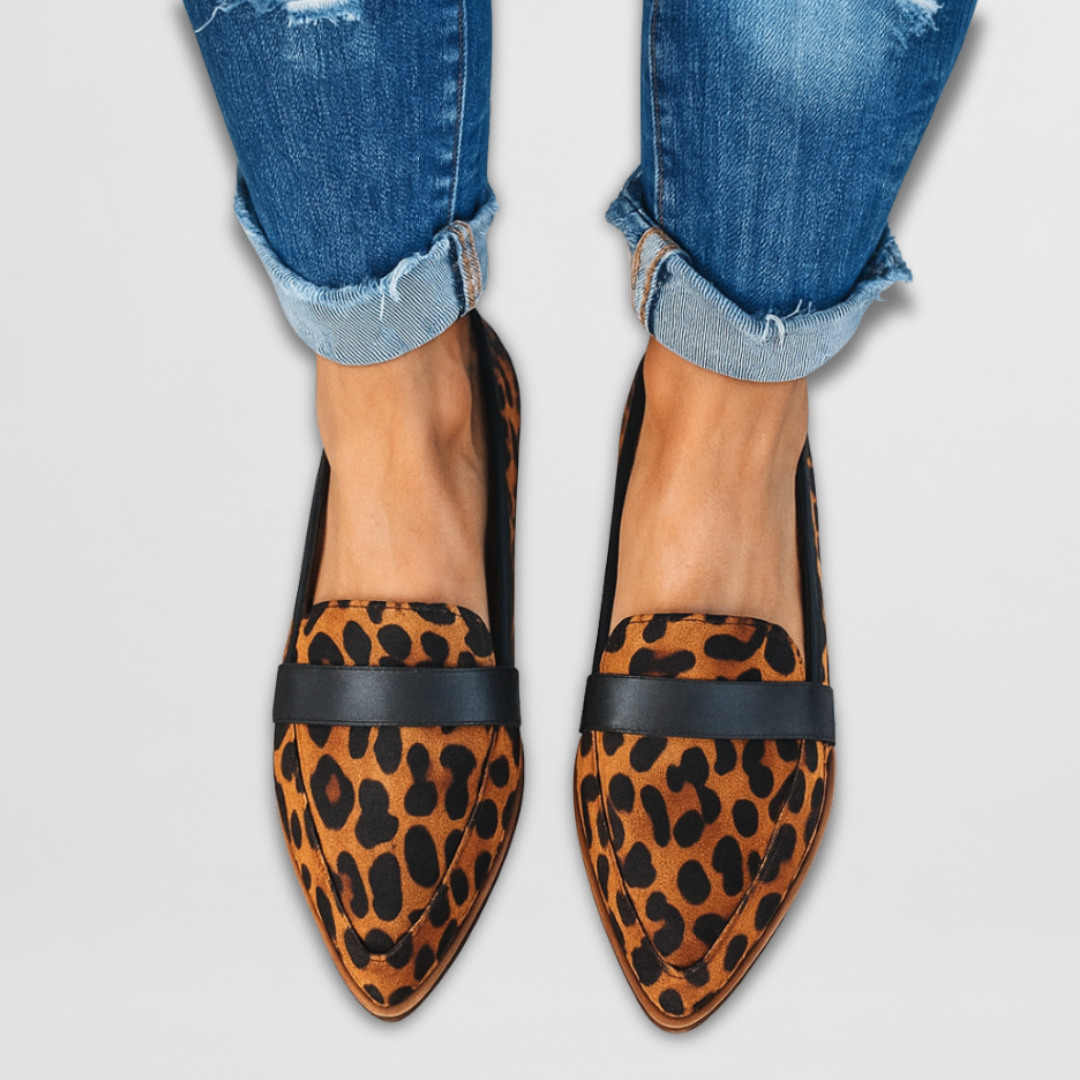 Evangeline | Pointed Daim Mocassins