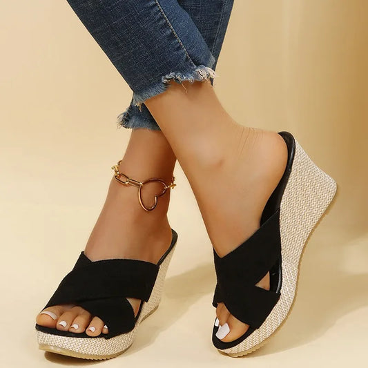 Lila | Chic Cross-Bride Compensé Sandales
